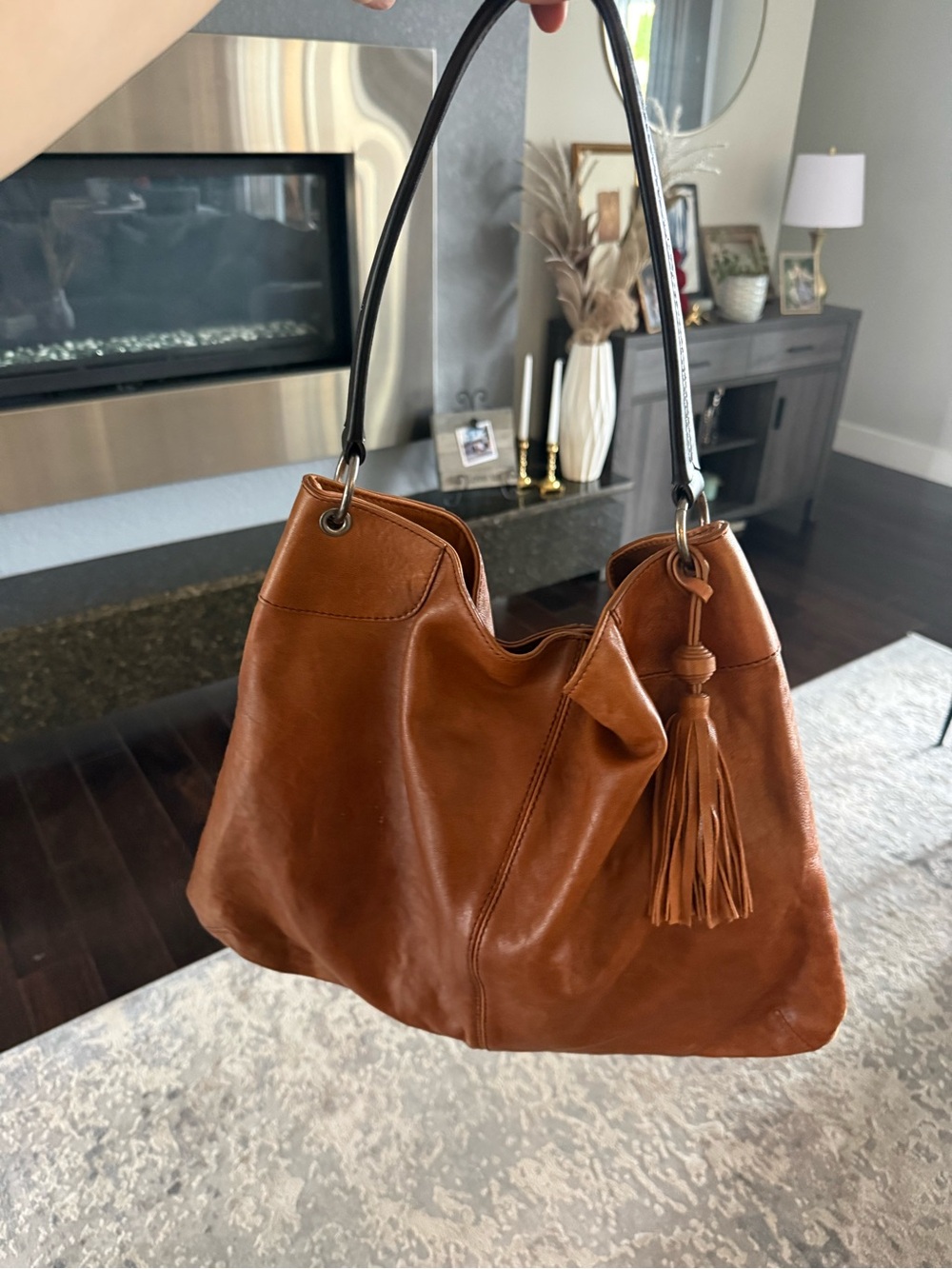 Banana Republic Cognac Lambskin Leather Hobo/Slouchy bag.